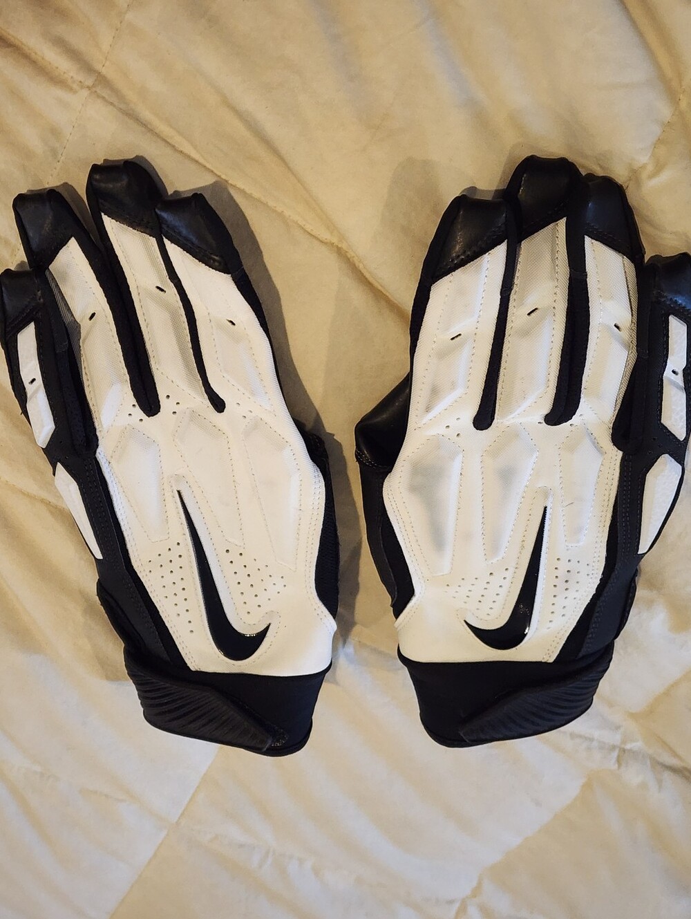 Nike Mens Xl Football Lineman Gloves. Like New